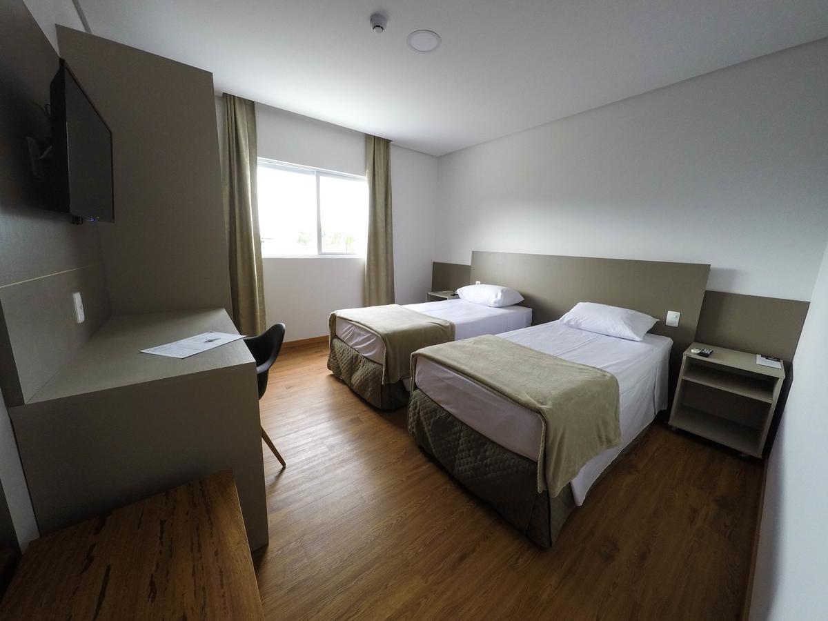 Tri Hotel São João Batista エクステリア 写真